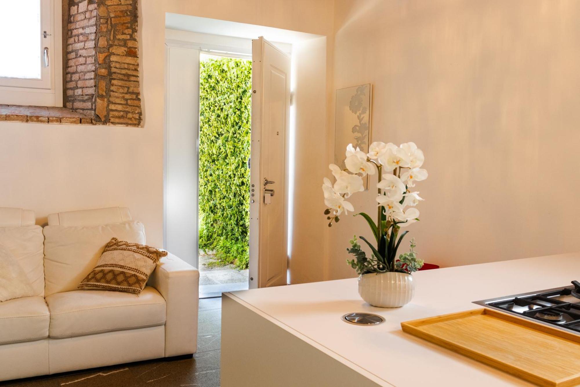 Apartamento In Pieno Centro Storico Con Parcheggio Gratuito Incluso. Údine Exterior foto